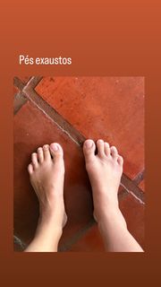 Maria Flor feet photo 2