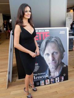 Maria Grazia Cucinotta feet photo thumbnail