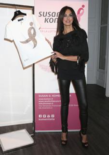 Maria Grazia Cucinotta feet photo thumbnail