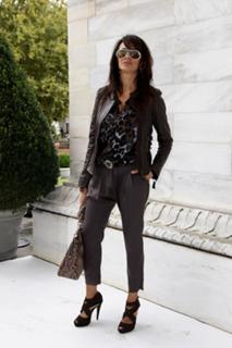 Maria Grazia Cucinotta feet photo thumbnail