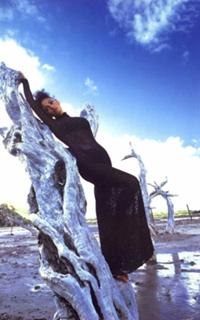 Maria Grazia Cucinotta feet photo thumbnail