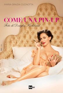 Maria Grazia Cucinotta feet photo thumbnail