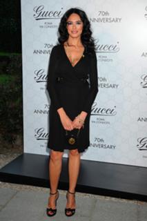 Maria Grazia Cucinotta feet photo thumbnail