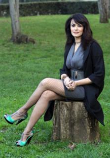 Maria Grazia Cucinotta feet photo thumbnail