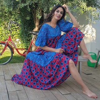 Maria Grazia Cucinotta feet photo thumbnail