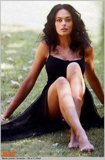 Maria Grazia Cucinotta feet photo thumbnail