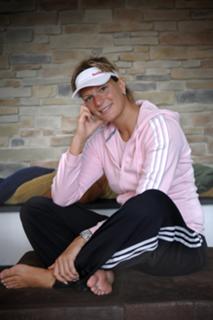 Maria Höfl-Riesch feet photo 3