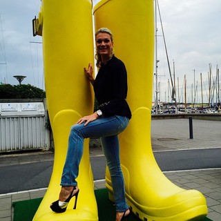 Maria Höfl-Riesch feet photo 9