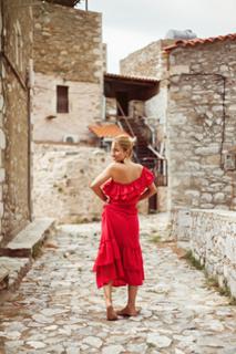 Maria Iliaki feet photo thumbnail