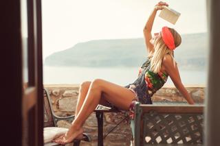 Maria Iliaki feet photo thumbnail