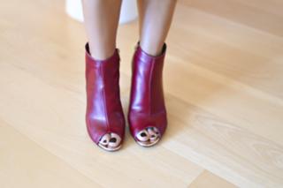 Maria Iliaki feet photo thumbnail