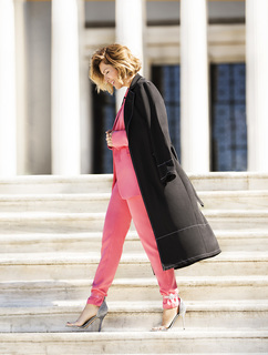 Maria Iliaki feet photo thumbnail