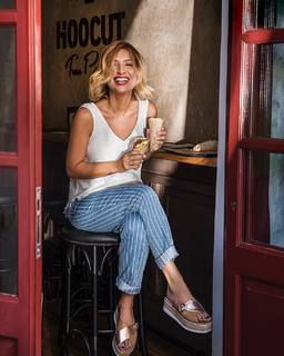 Maria Iliaki feet photo thumbnail