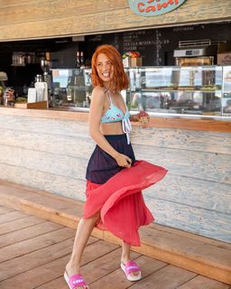 Maria Iliaki feet photo thumbnail