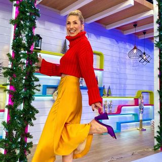 Maria Iliaki feet photo thumbnail