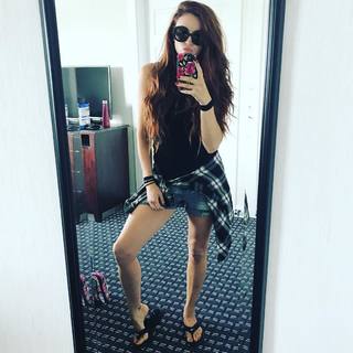 Maria Kanellis feet photo thumbnail