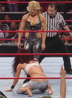 Maria Kanellis feet photo thumbnail
