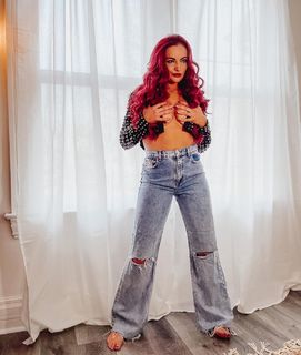 Maria Kanellis feet photo thumbnail