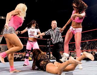 Maria Kanellis feet photo thumbnail