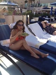 Maria Kang feet photo 3