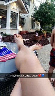 Maria Kang feet photo 16