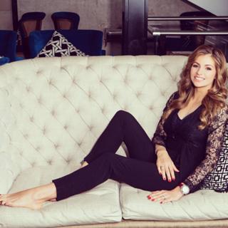 Maria Kirilenko feet photo thumbnail