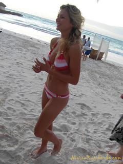 Maria Kirilenko feet photo thumbnail