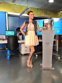 Maria Lapiedra feet photo 3