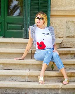 Maria Lapiedra feet photo 2