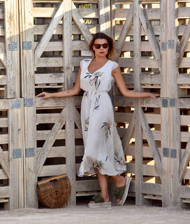 Maria Lapiedra feet photo 6