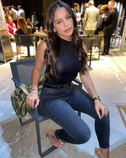 Maria Legarda feet photo 3