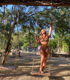Maria Legarda feet photo 14