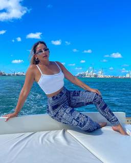 Maria Legarda feet photo 6