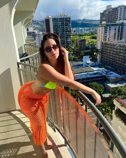 Maria Legarda feet photo 8