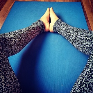 Maria León feet photo thumbnail