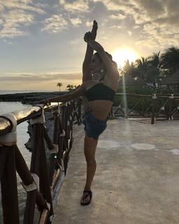 Maria León feet photo thumbnail