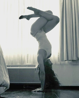 Maria León feet photo thumbnail