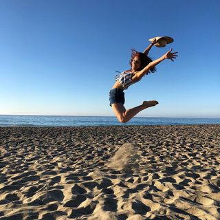 Maria León feet photo thumbnail