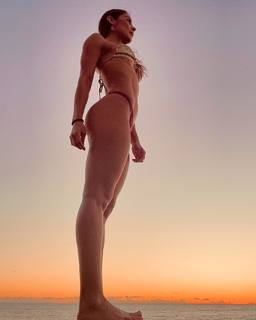 Maria León feet photo thumbnail