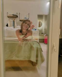 Maria León feet photo thumbnail