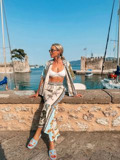 Maria Louisa Vourou feet photo 9