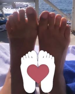 Maria Mazza feet photo 7