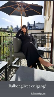 Maria Mena feet photo 11