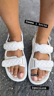 Maria Mena feet photo 14
