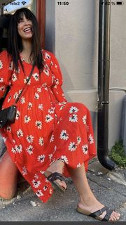 Maria Mena feet photo 3