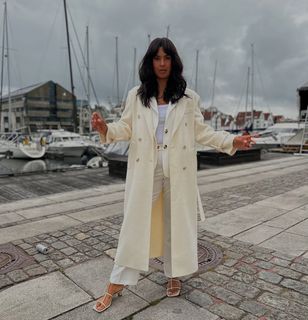 Maria Mena feet photo 9