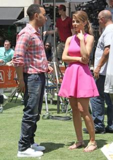 Maria Menounos feet photo thumbnail