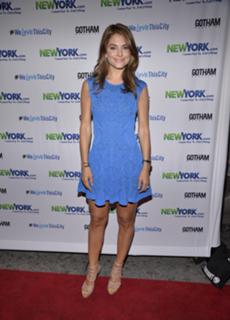 Maria Menounos feet photo thumbnail
