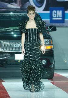 Maria Menounos feet photo thumbnail