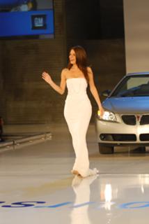 Maria Menounos feet photo thumbnail